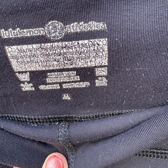 Woman’s - Picture 3 of 3